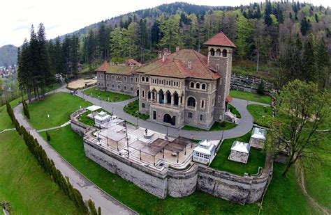 Castelul Cantacuzino Din Busteni