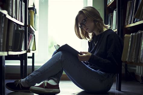 Women Glasses Library Reading Wallpapers Hd Desktop