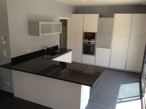 Parfait pour tous ceux qui veulent une cuisine techno et particulièrement hygiénique. Plan de travail quartz tunisie - lille-menage.fr maison
