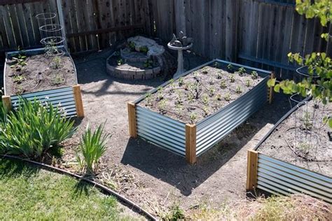 Diy Roofing Sheet Metal Raised Garden Bed The Garden