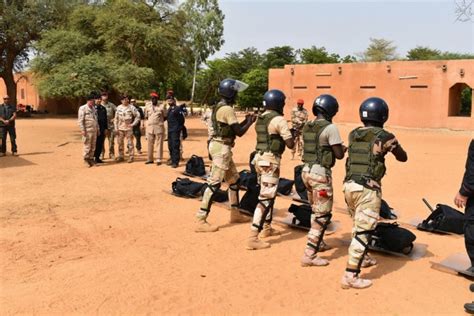 Italiani Alla Guerra Globale In Niger Con I Soldi Della Cooperazione