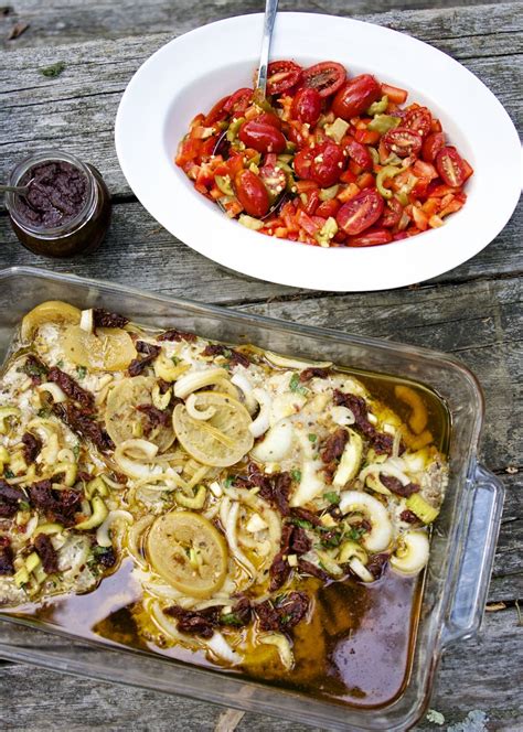 I don't cook tuna very often, but when i do, i savor every single bite. Slow Cooked Tuna Mediterranean Style: Tuna Confit with ...