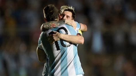 Сборные аргентины и колумбии провели матч полуфинала кубка америки. Аргентина 3 - 0 Колумбия