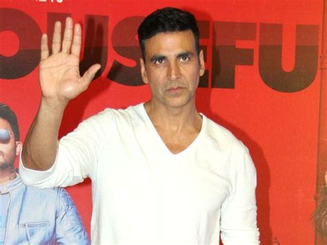 Akshay Kumar Says What Bodyguard Did Was Wrong Wont Happen Again