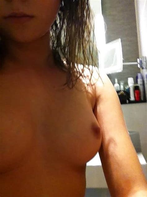 Sarah Hyland Nude Leaked Pics And Sex Tape From Icloud Free Nude Porn Photos