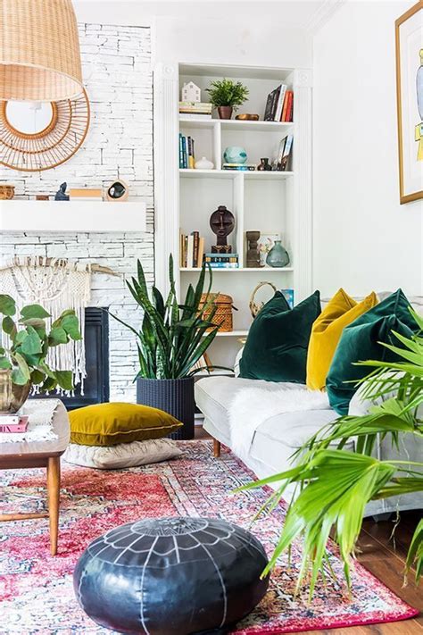 34 The Best Rustic Bohemian Living Room Decor Ideas