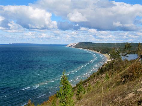 Michigan's third largest lake with a water surface area of 22,300 square miles, lake michigan's michigan's western great lakes region benefits from a unique climate, which creates a favorable. Michigan - Travel guide at Wikivoyage