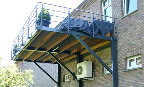 Construire balcon suspendu / épinglé sur ouverture exterieure. Construire terrasse balcon - veranda-styledevie.fr