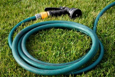 The Pros And Cons Of Pvc Garden Hoses Gardeningleave