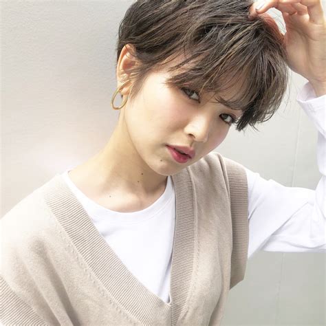 実はすごいおしゃれ!ストレートベリーショートのヘア ...