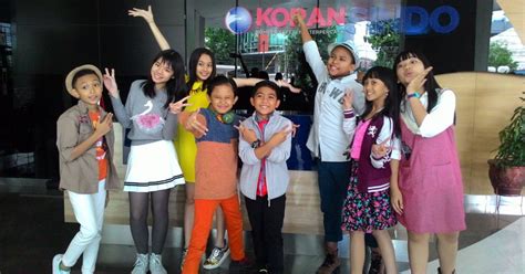 Grand final idol junior sudah di depan mata, dua kontestan yang lolos yakni, sharon dari toraja dan navis asal yogyakarta melakukan latihan tahap akhir. Serunya 8 Besar Indonesian Idol Junior Kunjungi MNC Media ...
