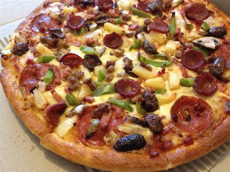 From margherita pizza to double chicken hawaiian pizza, you'll have many options worth trying in our pizza outlets. Pizza Hut, Malvern Melbourne - Takeaways