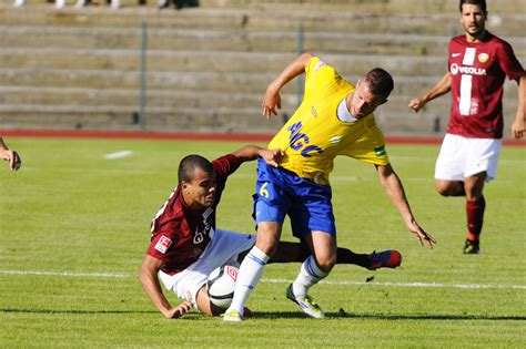 Welche spieler werden beim verein dynamo dresden aktuell gehandelt? Dynamo spielt 1:1 gegen Teplice