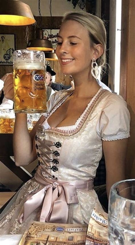 Pin By Jean Cillon On Dirndl German Beer Girl Oktoberfest Woman Beer Maid