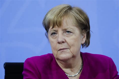 Angela Merkel A Primit Premiul Unesco Pentru Pace
