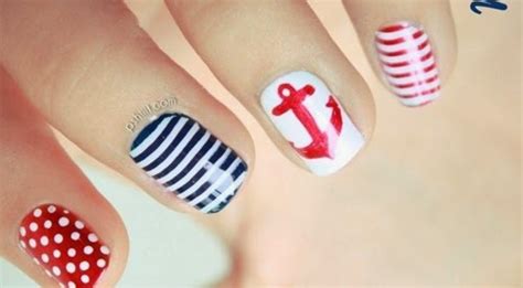 Hoy, os proponemos unas cuantas ideas para lucir unas uñas marineras para este 2013. Lindisima Blog: Uñas marineras o náuticas