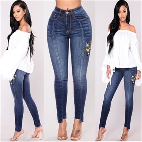2018 Jeans Woman New Fashions Slim Fitted Ripped Jeans Female Casual