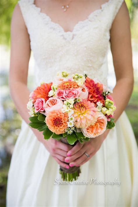 Flores zinnia es tu floristería en barcelona desde hace más de 50 años. Die besten 25+ Zinnia wedding bouquet Ideen auf Pinterest