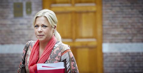 Pin Van John Jansen Op Jeanine Hennis Plasschaert Krijgsmacht