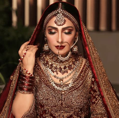 Ayeza Khan Looks Heavenly Gorgeous In Her Latest Bridal Shoot