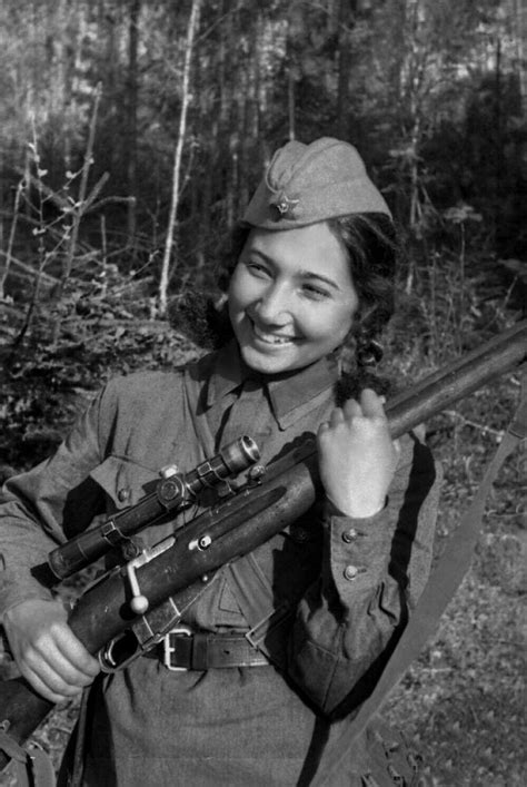 Soviet Girl Sniper In Uniform With A Rifle Photo Glossy Ww2 4x6 Inch X 3847072924