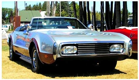 Custom 425 1966 Olds Toronado Convertible Driven By Mike Connors In The