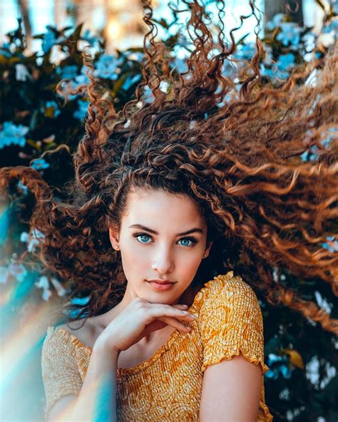 Sofie Dossi Internet Value 700000 And Sofie Dossi Is A Self Titled