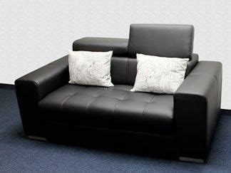 Die schicken 2er sofas aus kunstleder bestehen aus einem speziell entwickelten material, das wie leder aussieht und sich auch so anfühlt. Sofa Kunstleder Schwarz | Kaufen auf Ricardo