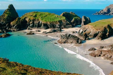 11 Gorgeous Places To Visit On The Coast Of Cornwall England Cornwall