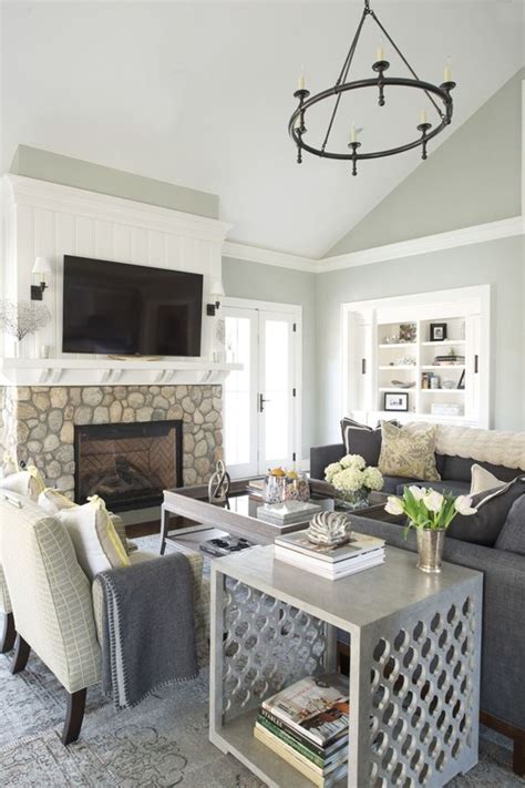 It includes tons of farmhouse living room decorating ideas, including a diy rocker made from a wicker chair, a vintage. Modern Farmhouse Living Room Ideas - Pickled Barrel