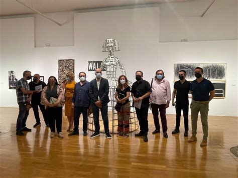 la exposición walls reúne las obras de 26 artistas plásticos españoles e italianos en el