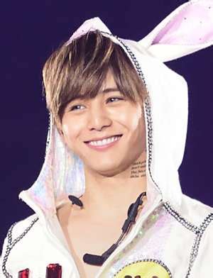 Jun 12, 2021 · hey! Hey!Say!JUMP・山田涼介、"意味深"ブログで女関係を否定 ...