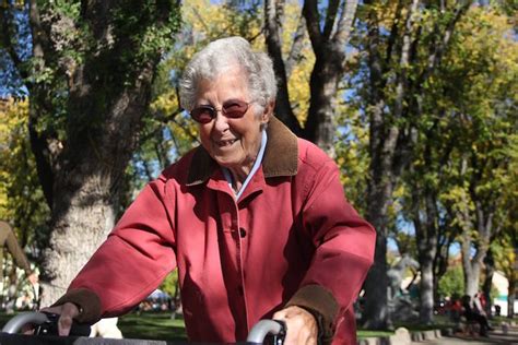 90 Year Old Woman Decides To Take A Cross Country Road Trip Instead Of
