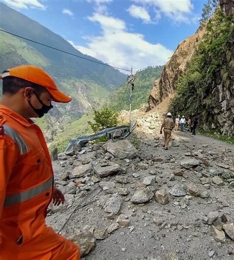 Landslide In Himachal Pradeshs Kinnaur 10 Dead More Trapped Rescue