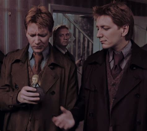 Fred And George Playing On Spotify Fred And George Weasley Harry