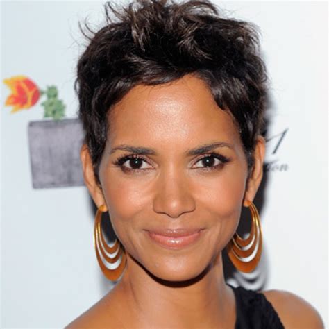 Halle Berry Age Height Weight Body Measurements Read The Latest Bio And Gossips Of Your