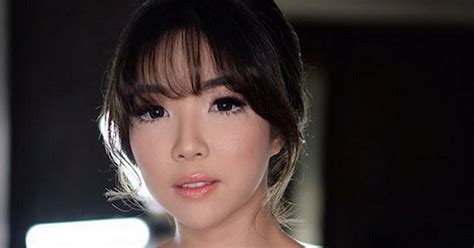 Netizen Salah Fokus Dengan Foto Seksi Gisella Anastasia Terbaru