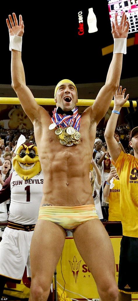 Michael Phelps Flashes Abs In Arizona State S Curtain Of Distraction
