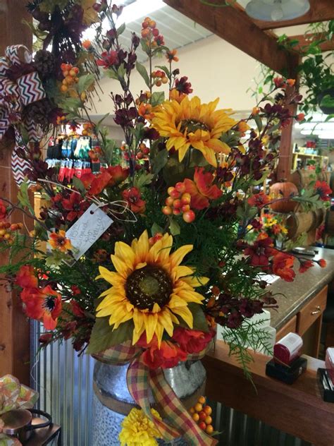 Each bush will grant players two silk flowers, resulting in 12 silk flowers from this location. Fall silk (With images) | Flower arrangements, Fall wreath ...