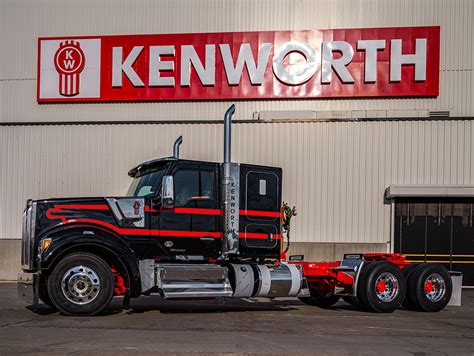 Kenworth Introduces 52 Inch Flat Roof Sleeper Designed For Low Cab