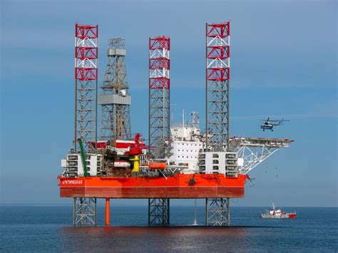 Two Russian Rigs Ready For Arctic Drilling The Independent Barents Observer