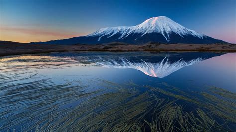 Tolbachik Volcanic Complex On The Kamchatka Peninsula Russia Bing