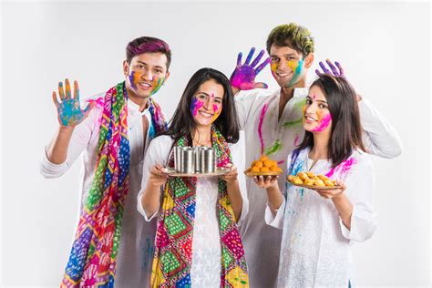 Holi Party Dress Ideas Throwing A Holi Party Is Not As Easy As It