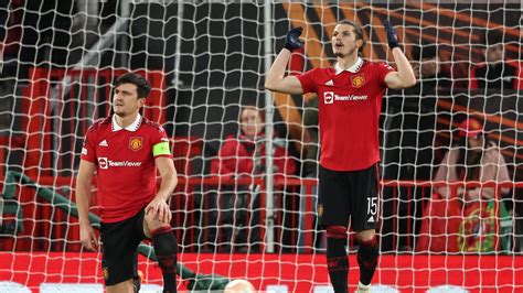 Manchester United 2 2 Sevilla Fc Utd Concede Two Late Own Goals As La