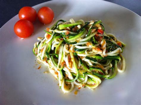 Maybe you would like to learn more about one of these? SPAGHETTI DI ZUCCHINE