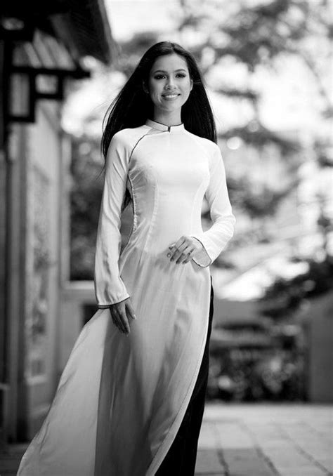 Vietnamese Woman In Ao Dai Ao Dai Vietnamese Long Dress Vietnamese