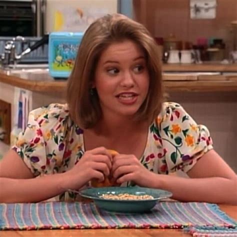 Dj Tanners Fashion In The Eighth Season Of Full House Is What I Live For Dj Tanner Dj Tanner