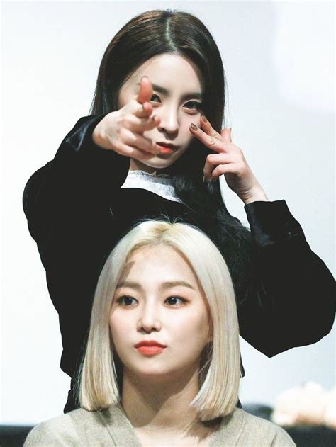 Tous nos conseils pour jardiner avec la lune : Pin de Luna Carvalho em clc | Rapper, Soyeon, Sul coreano