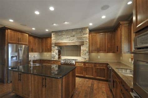 Buy kitchen cabinets at factory direct pricing from cabinet outlet relaying on our best price guaranty policy and the help of professional kitchen designer free of charge. Custom Kraftmaid kitchen Sedona Maple - Cognac color ...