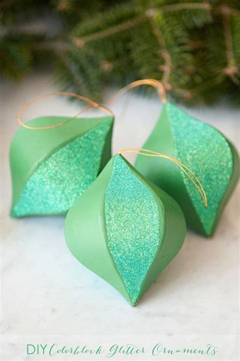 16 Diy Glitter Ornaments Easy Diy Glitter Christmas Ornaments